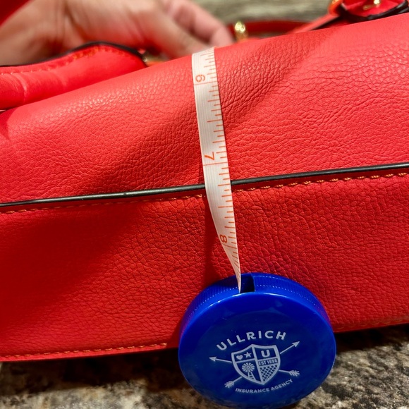 Charming Charlie Red Shoulder Bag with Gold Details - Picture 6 of 6